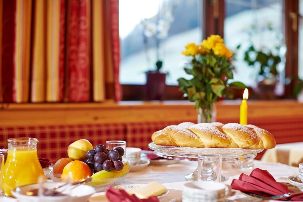 Fremdenpension Alpenruhe Sölden Rum bild